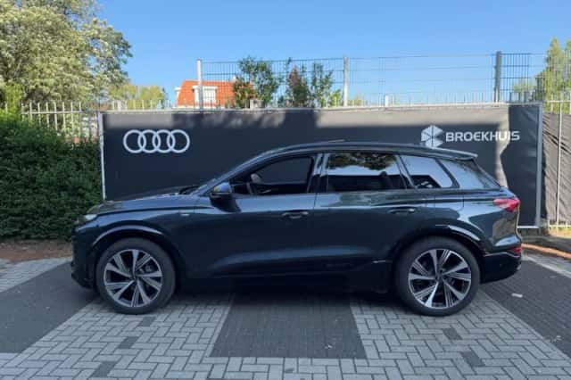 Audi Q6 e-tron (2025) thumbnail 4
