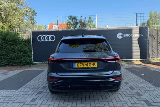 Audi Q6 e-tron (2025) thumbnail 6