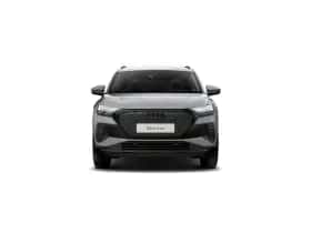 Audi Q4 e-tron (2025) thumbnail 4