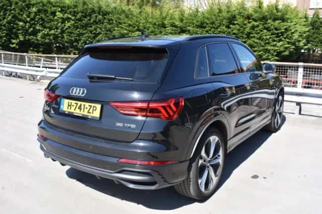 Audi Q3 (2020) thumbnail 4