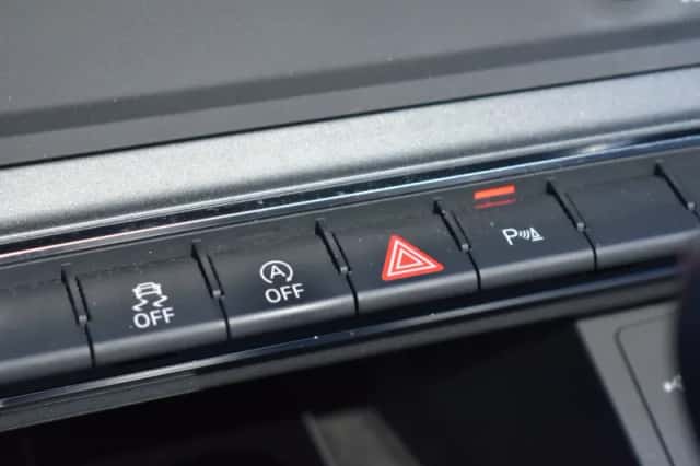 Audi Q3 (2020) thumbnail 35