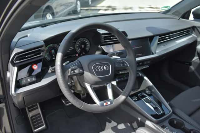 Audi A3 (2025) thumbnail 9