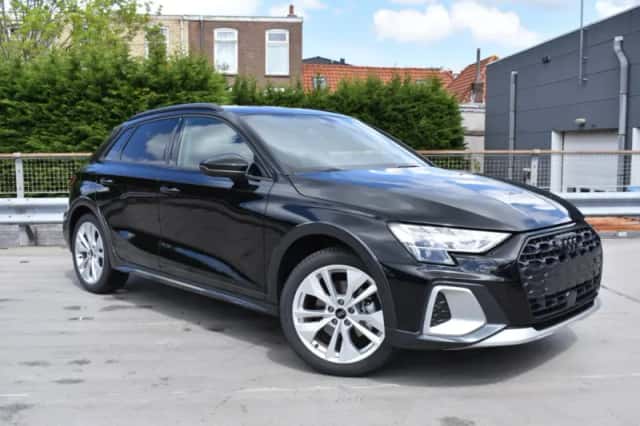 Audi A3 (2025) thumbnail 2