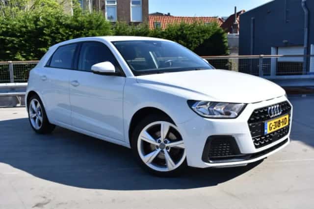 Audi A1 (2019) thumbnail 2
