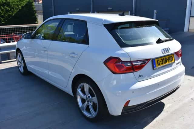 Audi A1 (2019) thumbnail 3