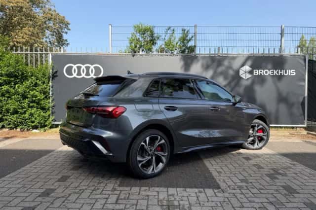 Audi A3 (2025) thumbnail 2