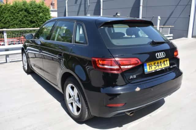 Audi A3 (2020) thumbnail 3