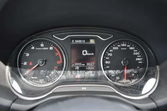 Audi Q2 (2022) thumbnail 17