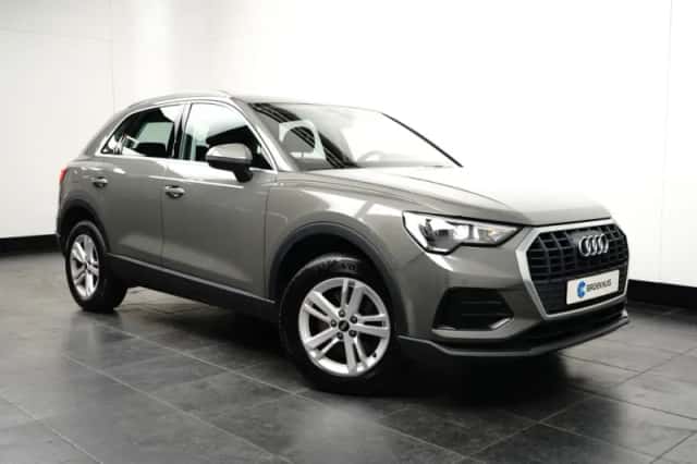 Audi Q3 (2022) thumbnail 3