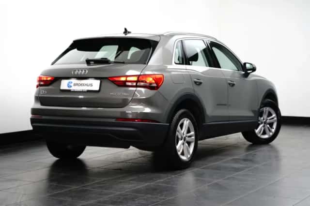 Audi Q3 (2022) thumbnail 4