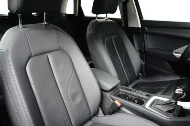Audi Q3 (2022) thumbnail 6