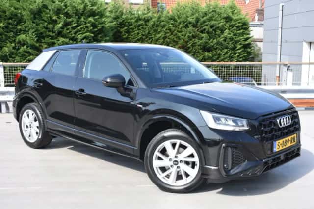 Audi Q2 (2022) thumbnail 2