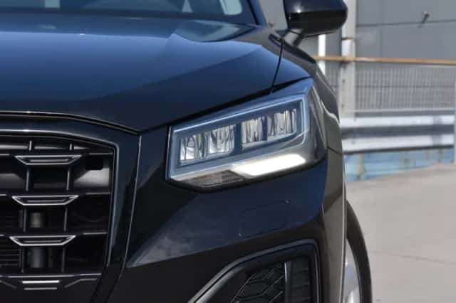 Audi Q2 (2022) thumbnail 5