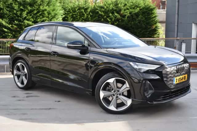 Audi Q4 e-tron (2024) thumbnail 2