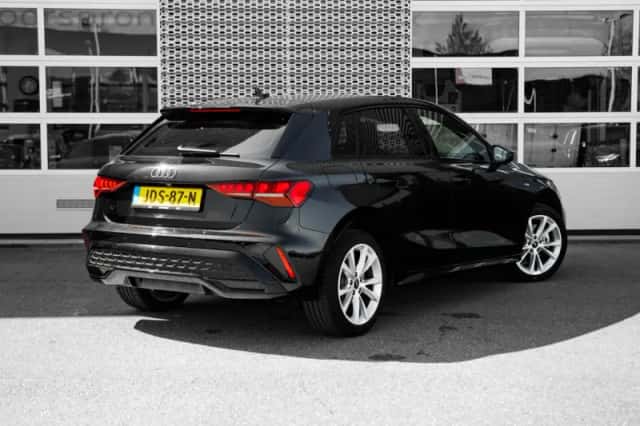 Audi A3 (2025) thumbnail 2