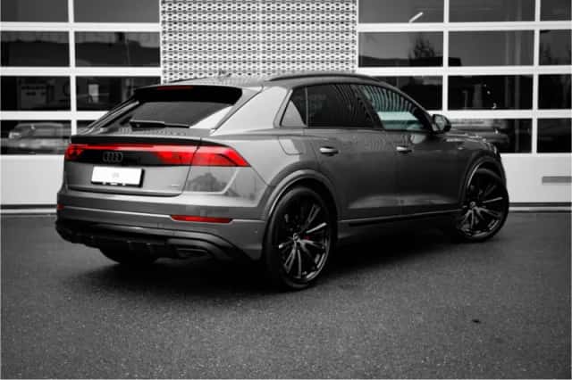 Audi Q8 (2025) thumbnail 2