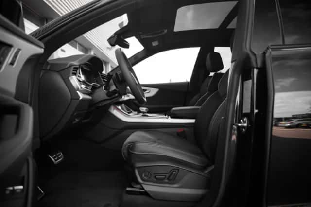 Audi Q8 (2025) thumbnail 24