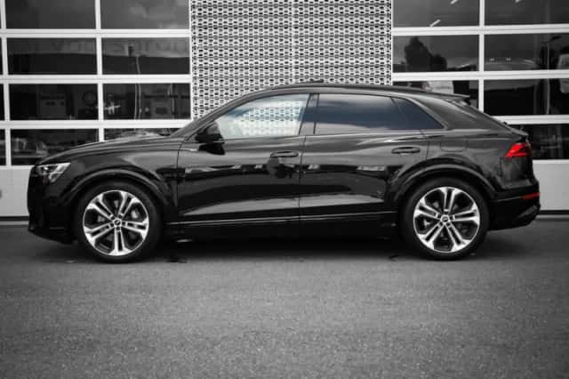 Audi Q8 (2025) thumbnail 5