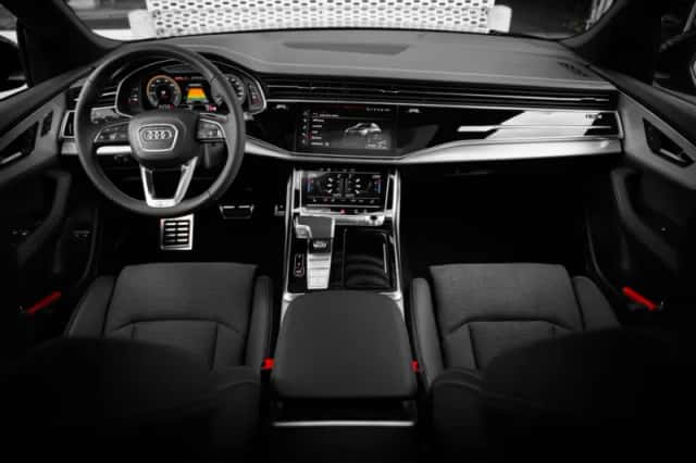Audi Q8 (2025) thumbnail 8
