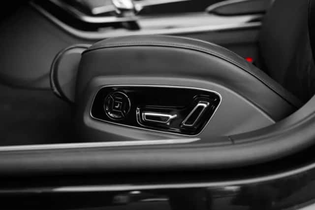 Audi A8 (2025) thumbnail 23