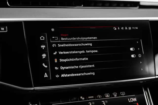 Audi A8 (2025) thumbnail 37