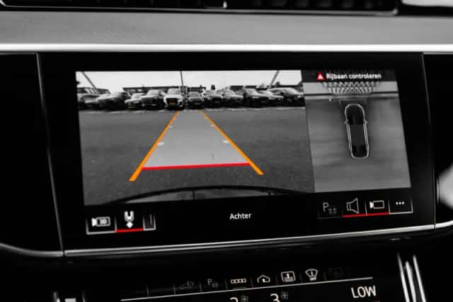 Audi A8 (2025) thumbnail 38