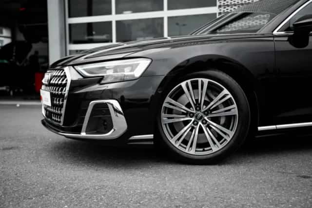 Audi A8 (2025) thumbnail 6