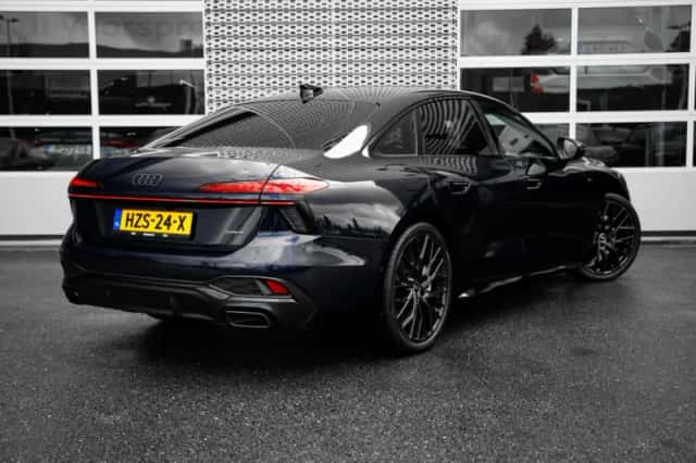Audi A6 (2025) thumbnail 2
