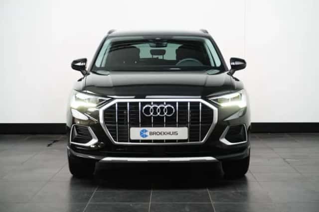 Audi Q3 (2025) thumbnail 2
