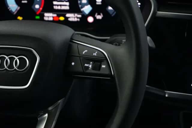 Audi Q3 (2025) thumbnail 12