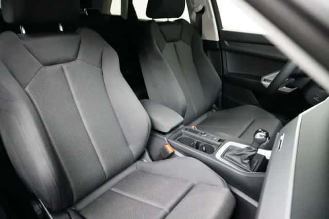 Audi Q3 (2025) thumbnail 6