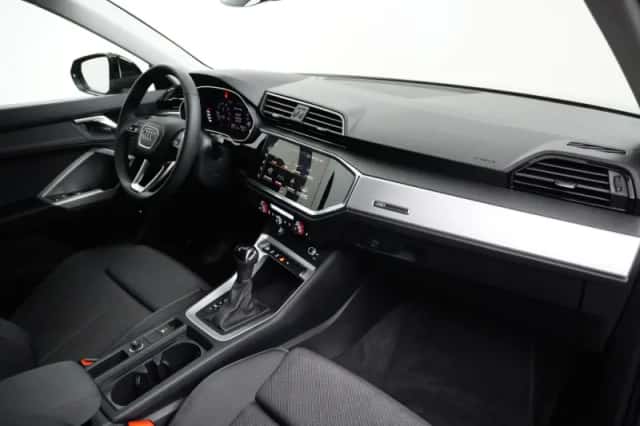 Audi Q3 (2025) thumbnail 7