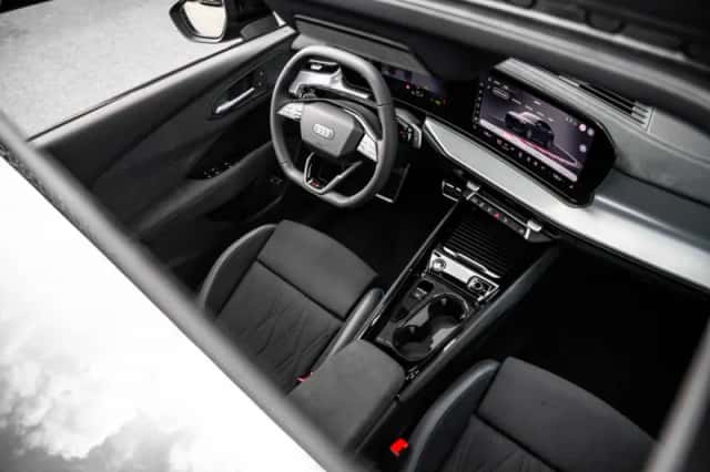 Audi Q3 (2026) thumbnail 11