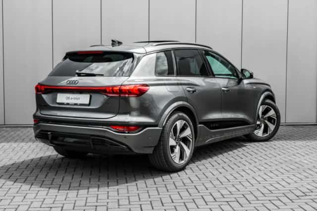 Audi Q6 e-tron (2026) thumbnail 2