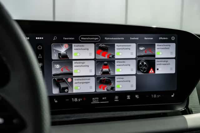 Audi Q6 e-tron (2026) thumbnail 32