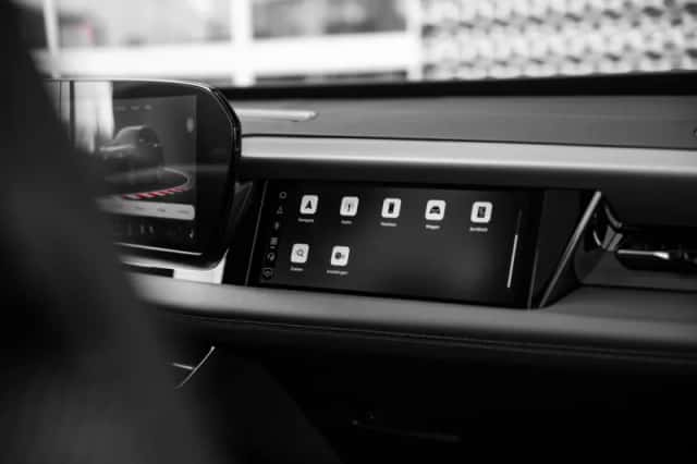Audi Q6 e-tron (2026) thumbnail 17