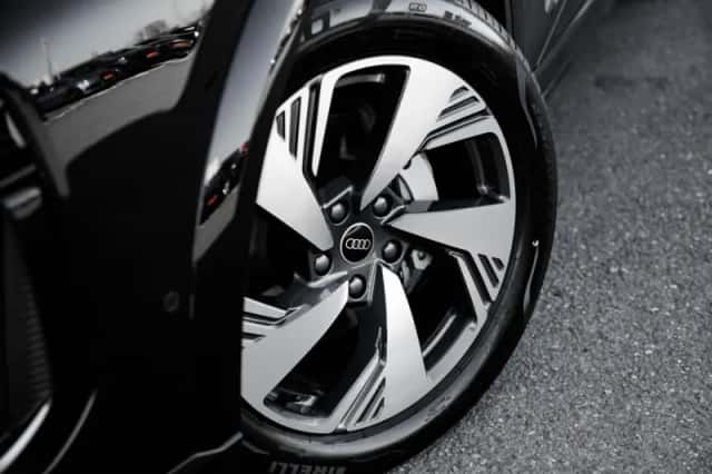 Audi Q6 e-tron (2026) thumbnail 7