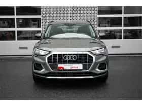 Audi Q3 (2023) thumbnail 3