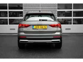 Audi Q3 (2023) thumbnail 4