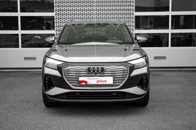 Audi Q4 e-tron (2022) thumbnail 3