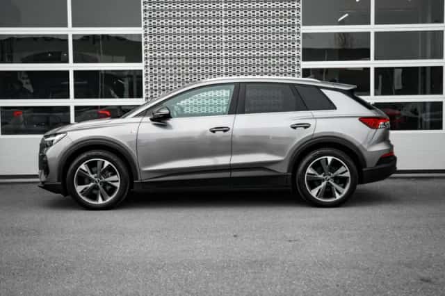Audi Q4 e-tron (2022) thumbnail 5