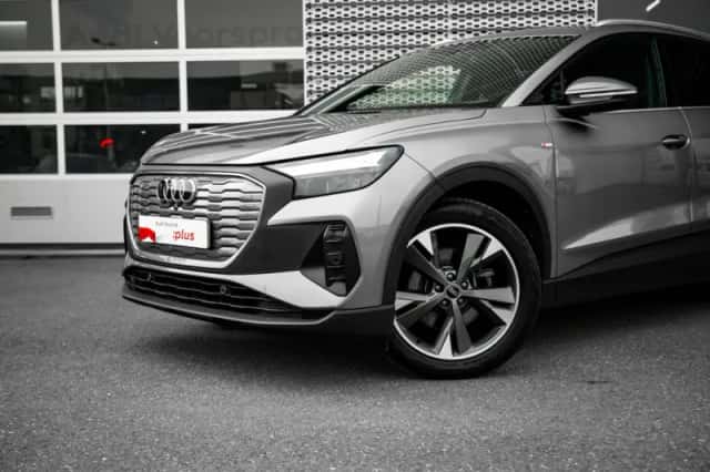 Audi Q4 e-tron (2022) thumbnail 6