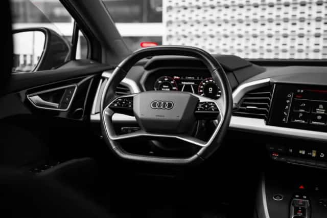 Audi Q4 e-tron (2022) thumbnail 10