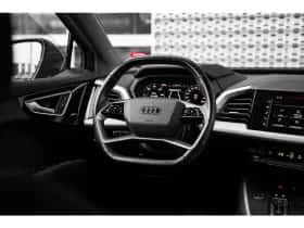 Audi Q4 e-tron (2022) thumbnail 10