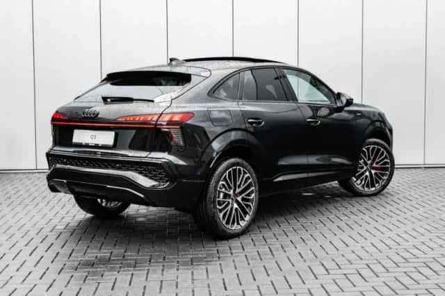 Audi Q3 (2026) thumbnail 2