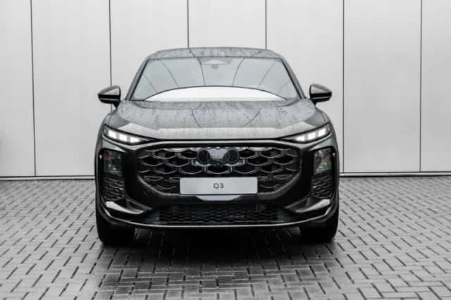 Audi Q3 (2026) thumbnail 3