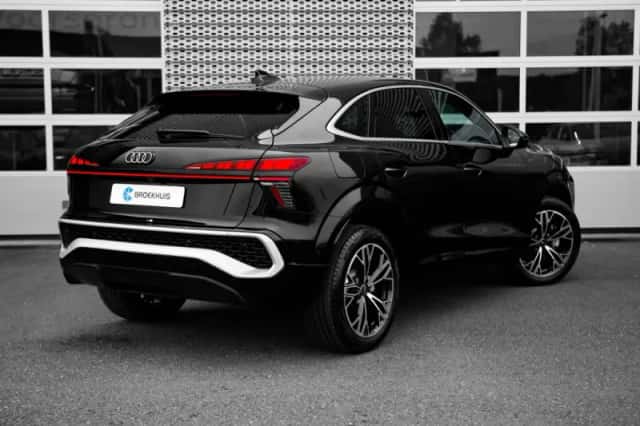 Audi Q3 (2026) thumbnail 2