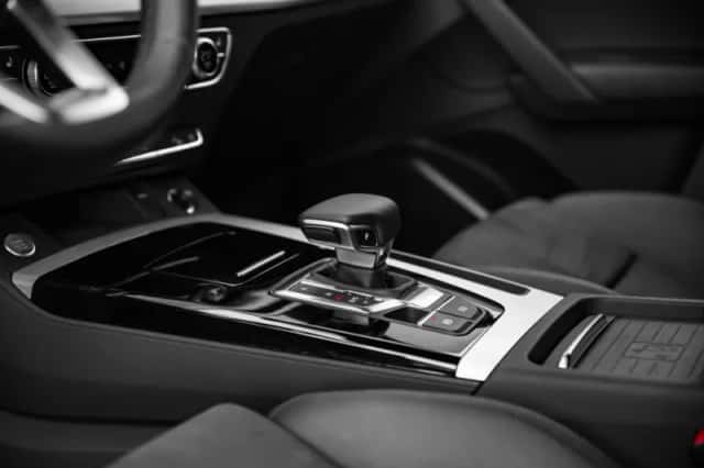 Audi Q5 (2024) thumbnail 12
