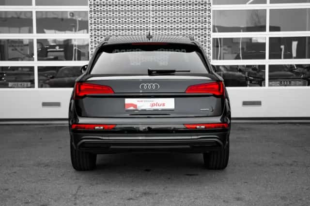 Audi Q5 (2024) thumbnail 4