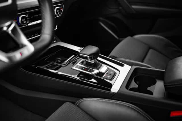 Audi Q5 (2023) thumbnail 13